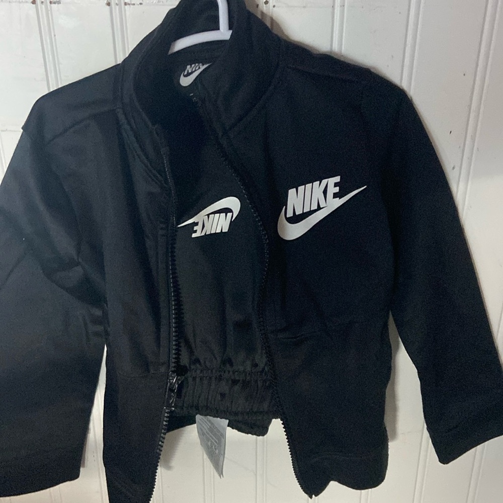 Boys size 2t track suit